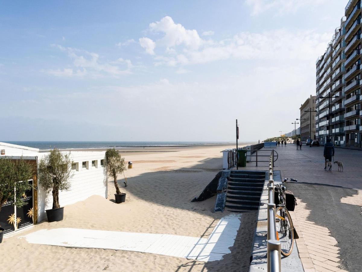 Le Boucanier - Omheinde Stacaravan Aan Zee Middelkerke Eksteriør billede